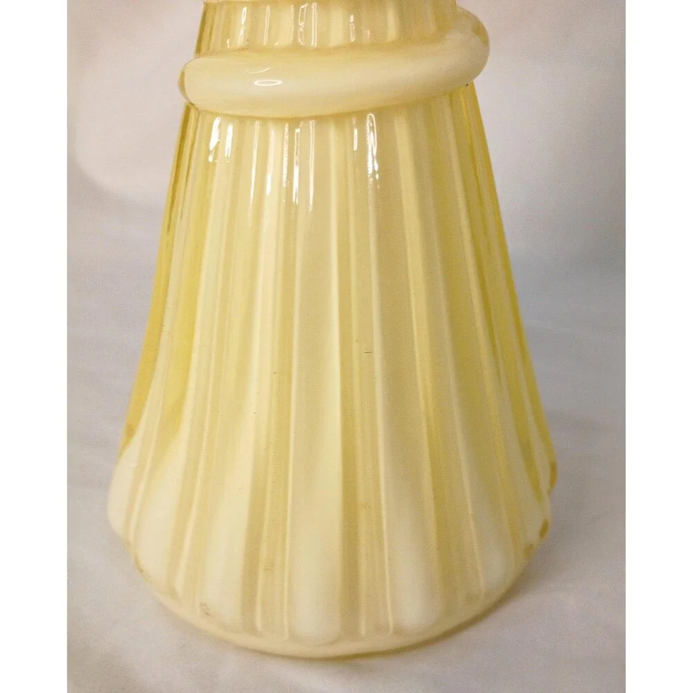 Fenton vintage yello